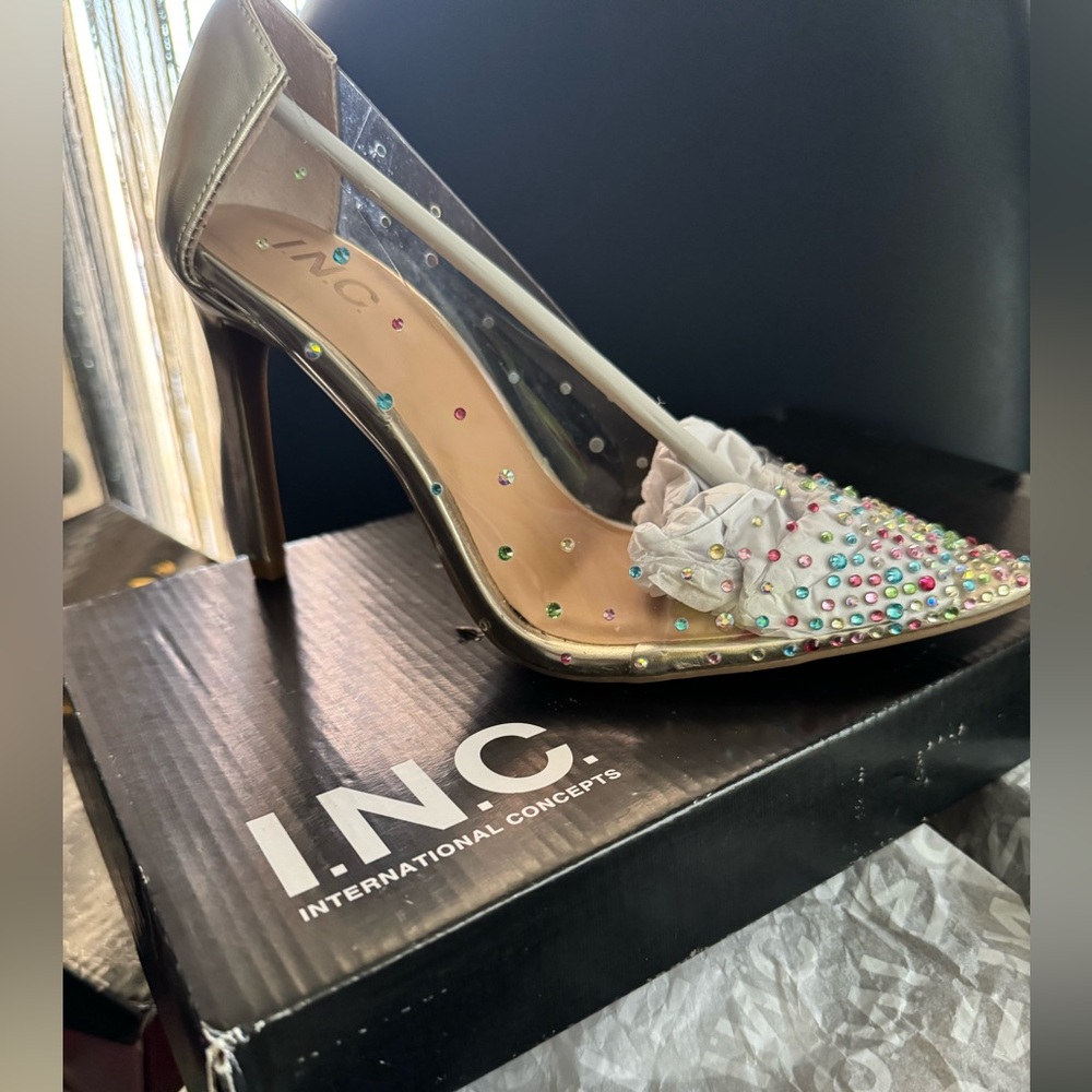INC Womens Katey Vinyl Pumps - Picture 3 of 3